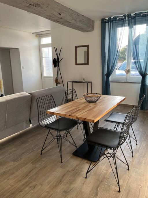 Appartement Centre De Guécélard Kültér fotó